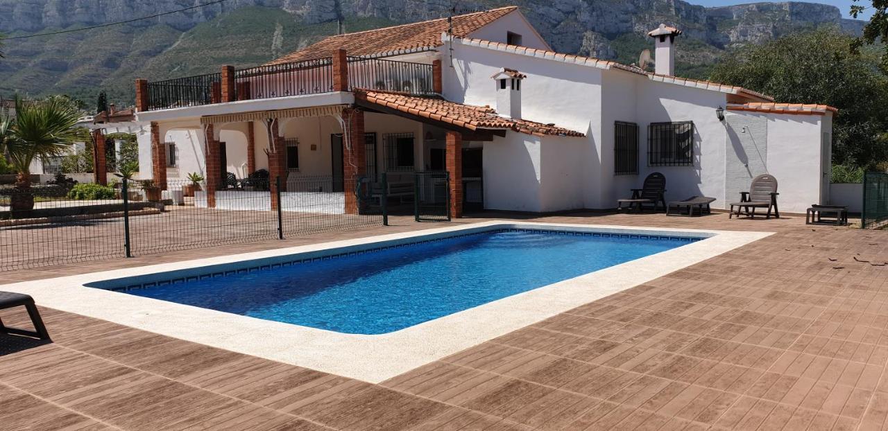 Chalet Cami De Merle Denia Bagian luar foto